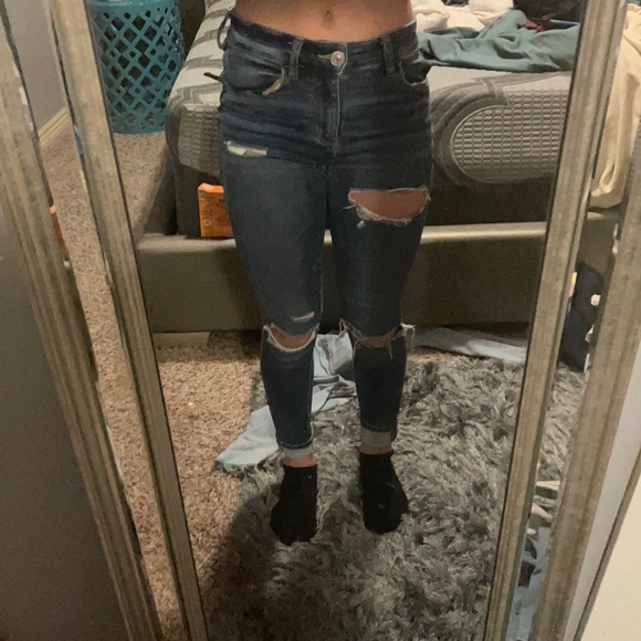 American eagle jeans with 3 rips longer pant legs - Picture 3 of 3